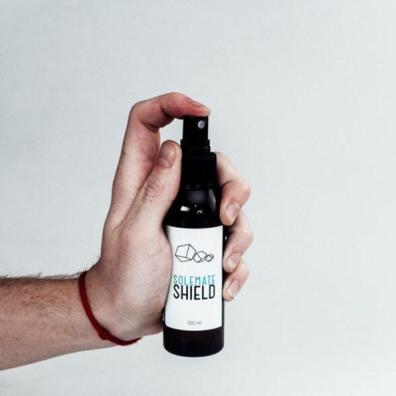 Гідрофобний спрей для взуття Solemate Shield