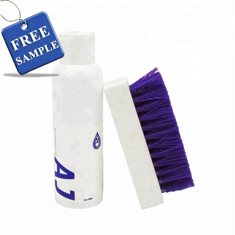 Пінка з очисною щіткою