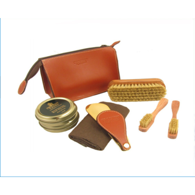 Догляд за взуттям