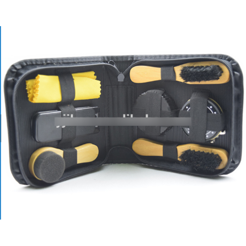 Набір засобів для догляду за взуттям