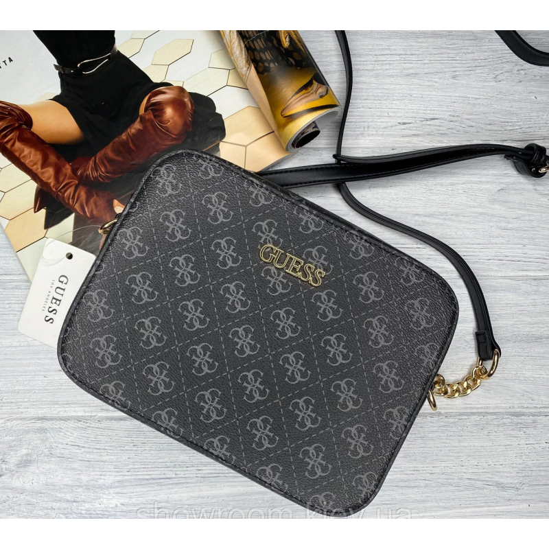 Жіноча стильна сумка на плече Guess (4425) Жіноча стильна сумка на плече Guess (4425)