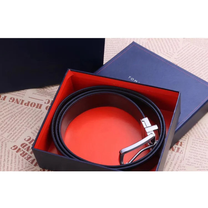 Чоловічий шкіряний ремінь подарунковій упаковці (052) Чоловічий шкіряний ремінь подарунковій упаковці (052)