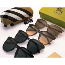 Жіночі сонцезахисні окуляри Burberry (9106) powder