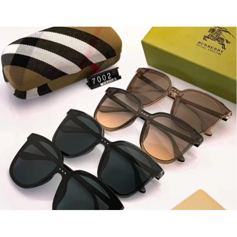 Жіночі сонцезахисні окуляри Burberry (9106) powder