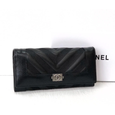 Жіночий чорний шкіряний гаманець (9357)