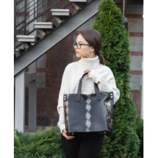 Жіноча стильна сумка під рептилію Laura Biaggi (54-09) чорна